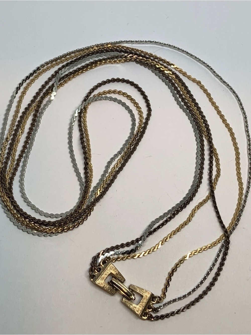 VTG Tri Color  Gold Tone, Bronze, Silver Tone, Gold Necklace